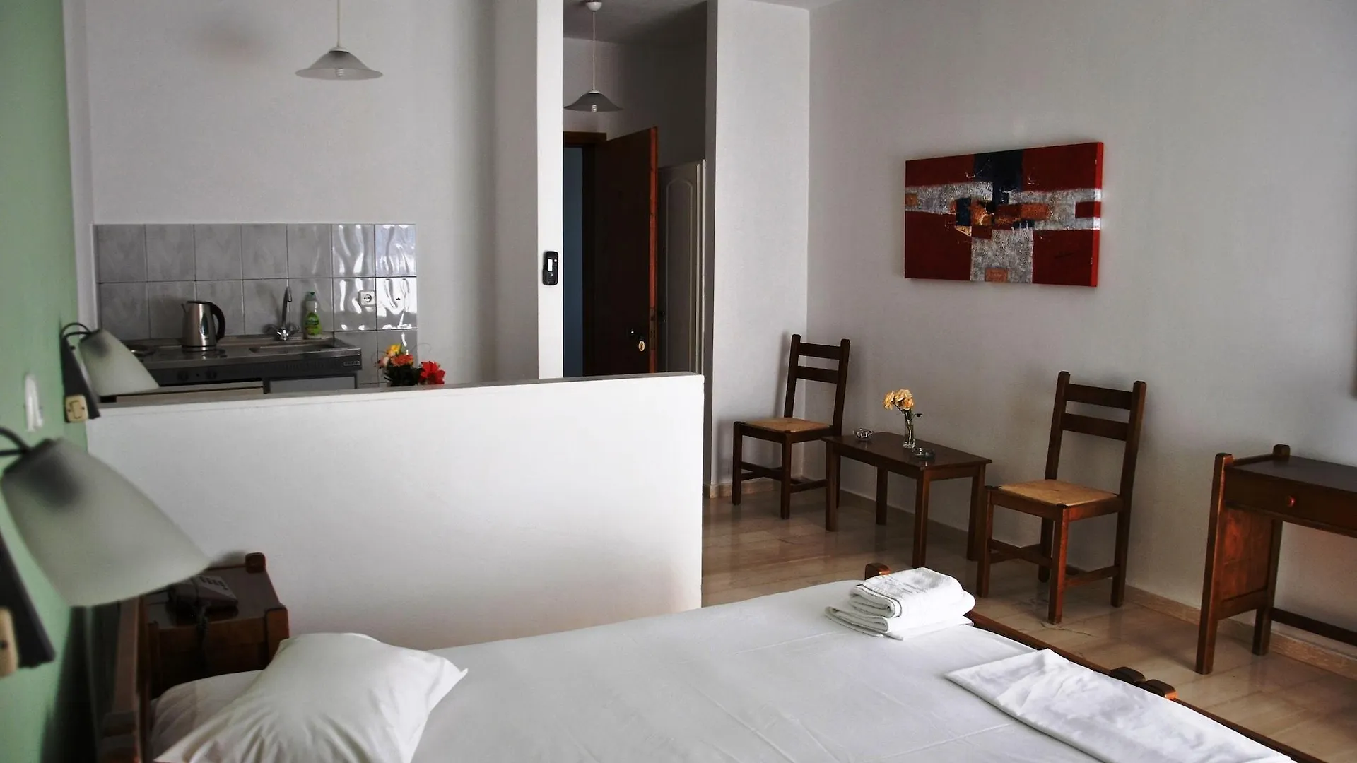 Filoxenia Hotel & Apartments Poros  Grecia