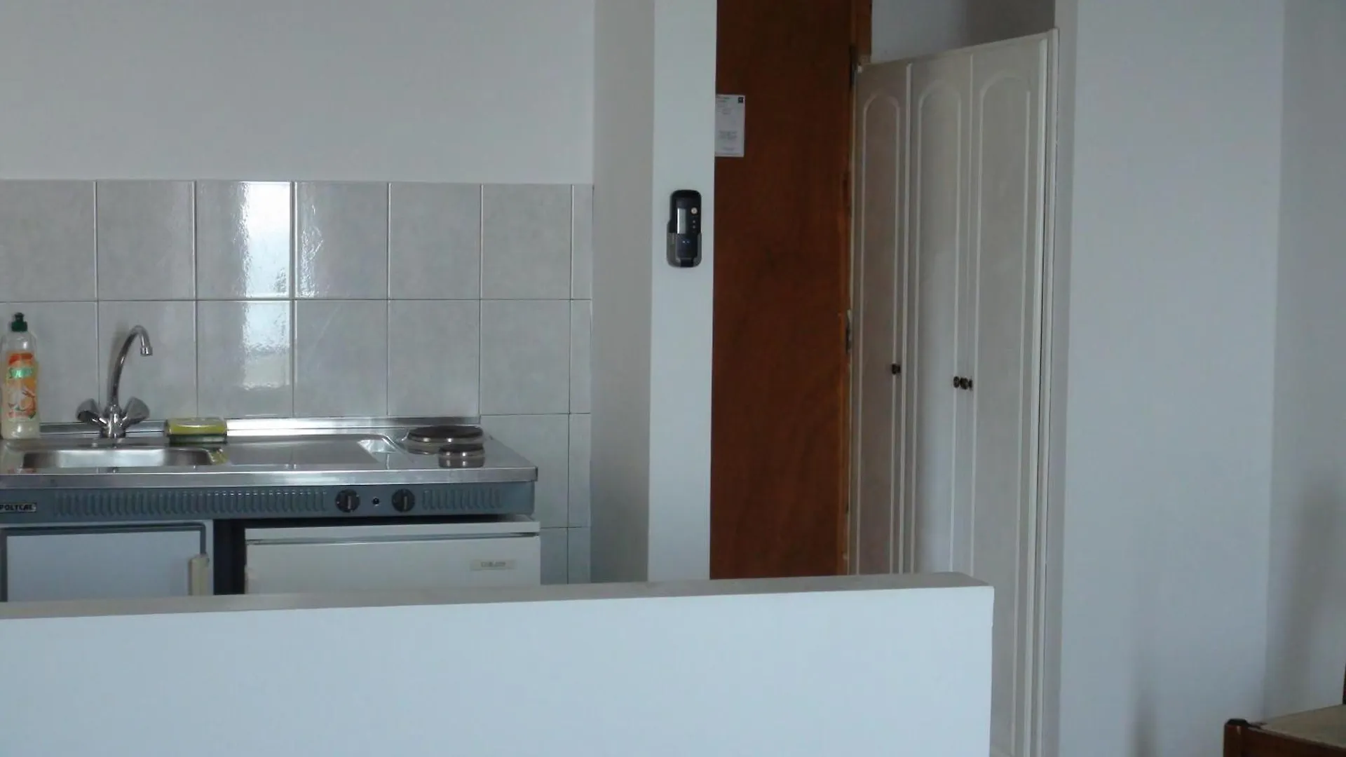Filoxenia Hotel & Apartments Poros  Apartahotel