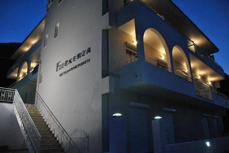 Filoxenia Hotel & Apartments Poros  Apartahotel Poros (Kefalonia)