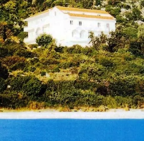 Filoxenia Hotel & Apartments Poros  Apartahotel Poros (Kefalonia)