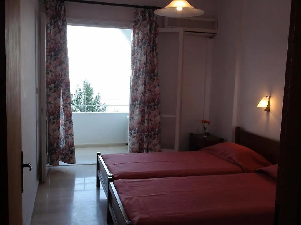 Filoxenia Hotel & Apartments Poros  Apartahotel Poros (Kefalonia)